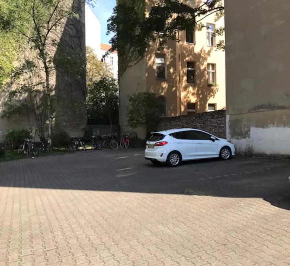 Designer Central Apartment With Terrace & Free Parking Berlin Exterior photo